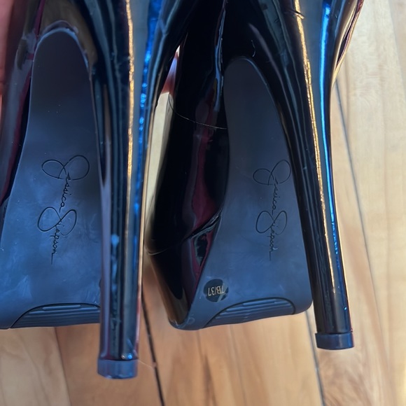 Jessica Simpson black platform heels - Picture 5 of 8